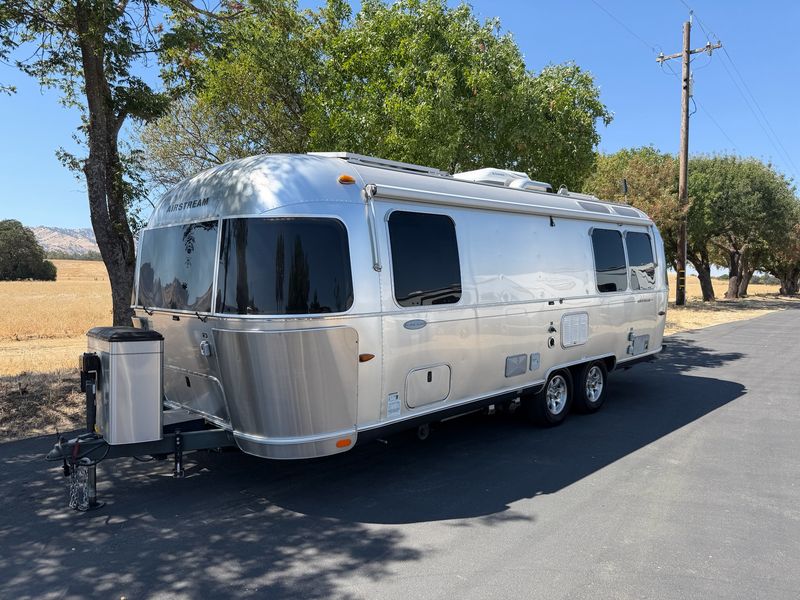 2014 Airstream Flying Cloud 25FBT
