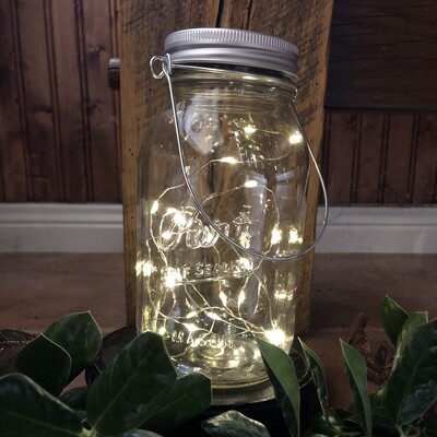 Solar-powered firefly jar