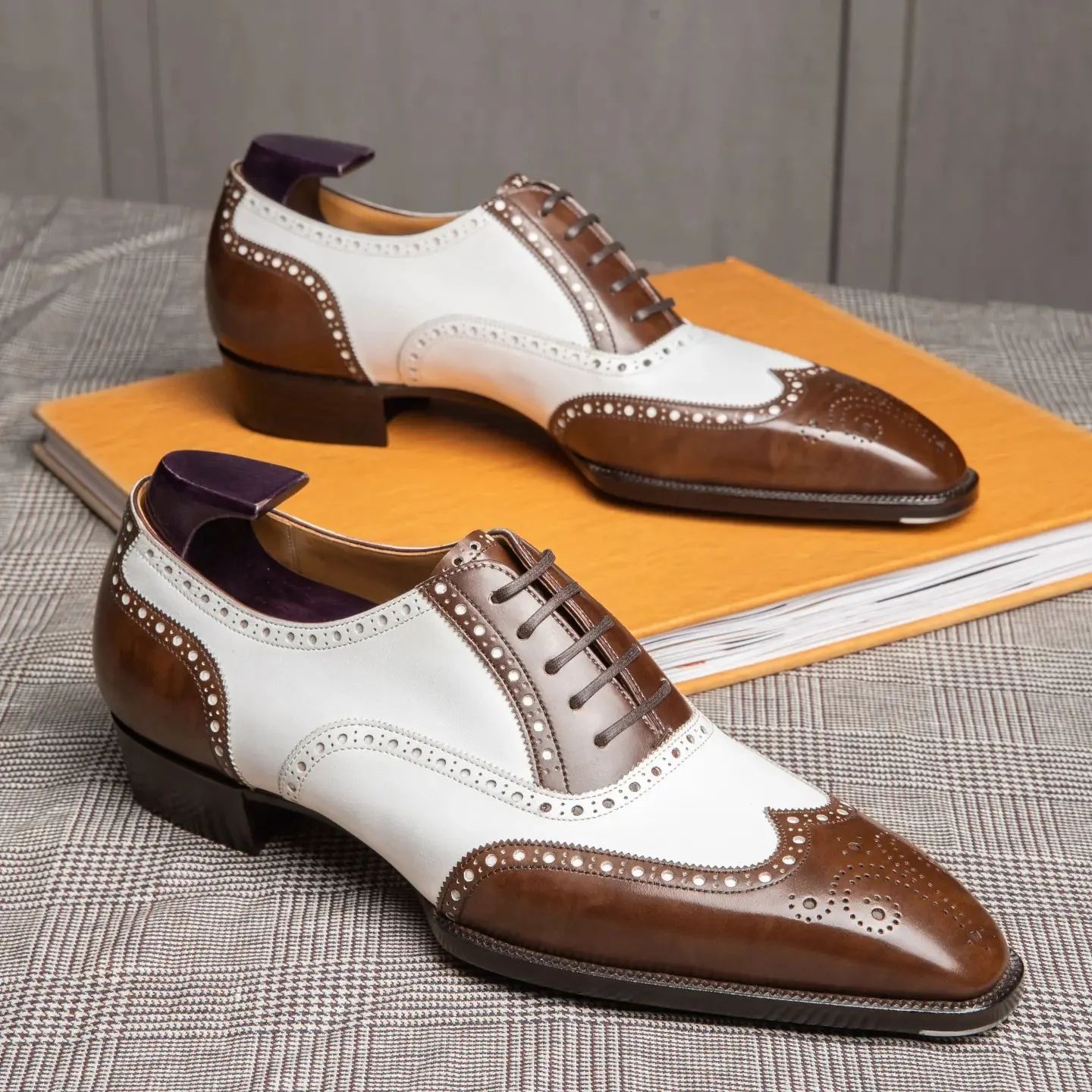 Men’s Oxford Shoes - 24 Pair