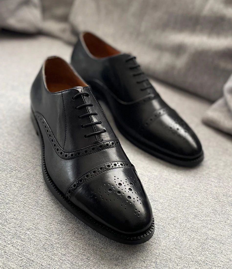 Men’s Oxford Shoes - 48 pair