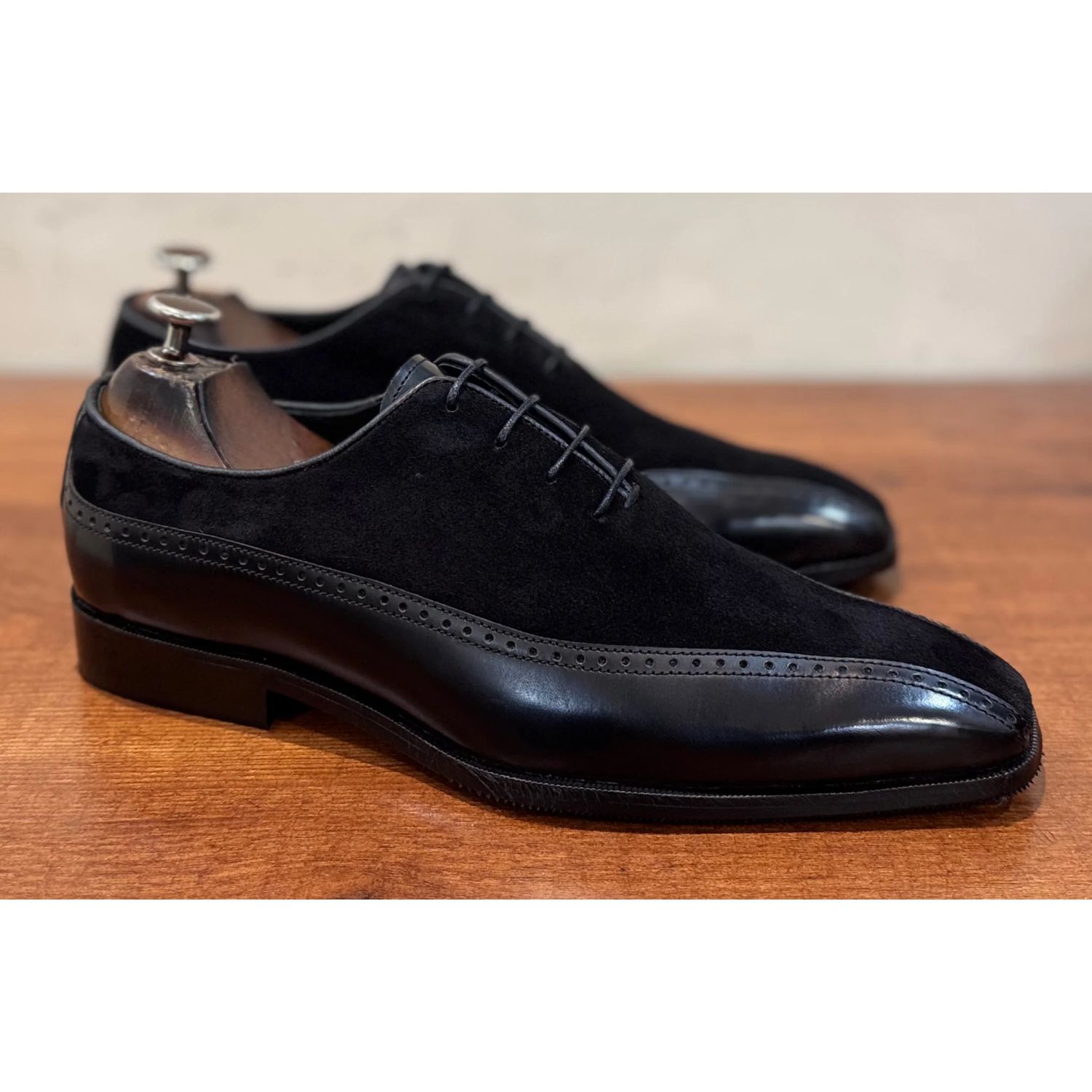 Men’s Oxford Shoes - 24 pair