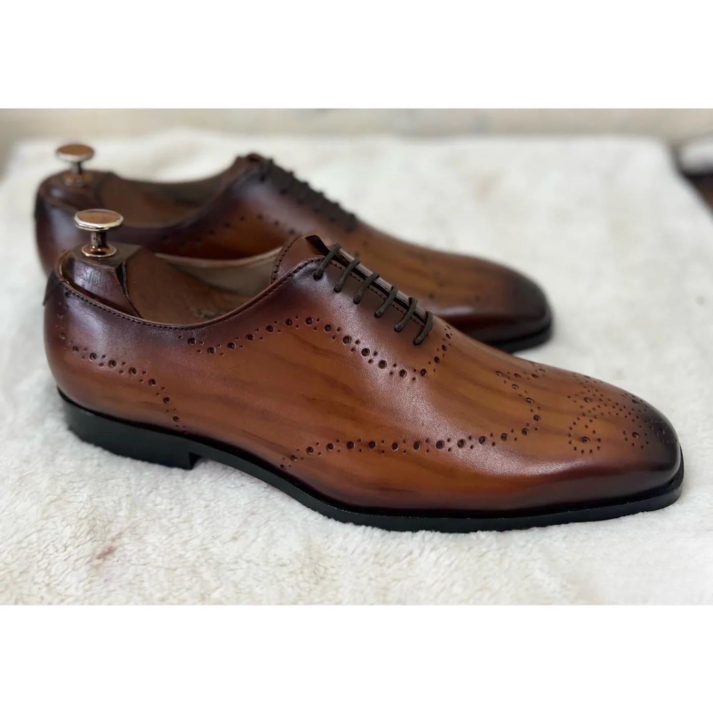 Men’s Oxford Shoes - 24 pair