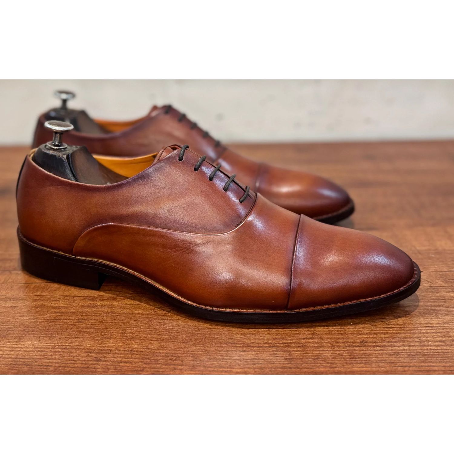 Men’s Oxford Shoes - 24 pair