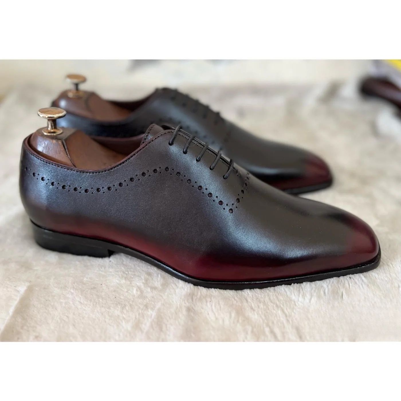 Men’s Oxford Shoes - 24 pair