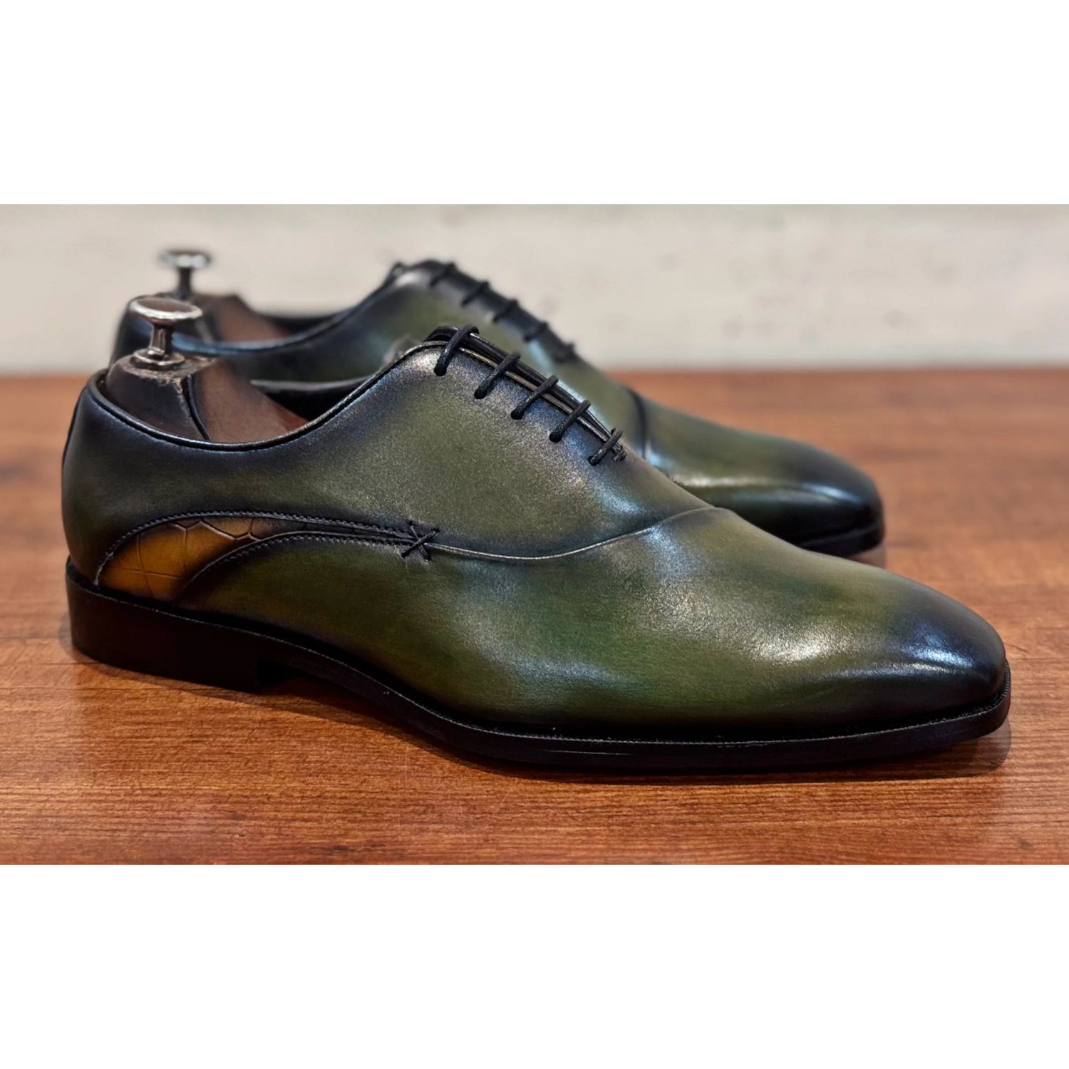 Men’s Oxford Shoes - 48 pair