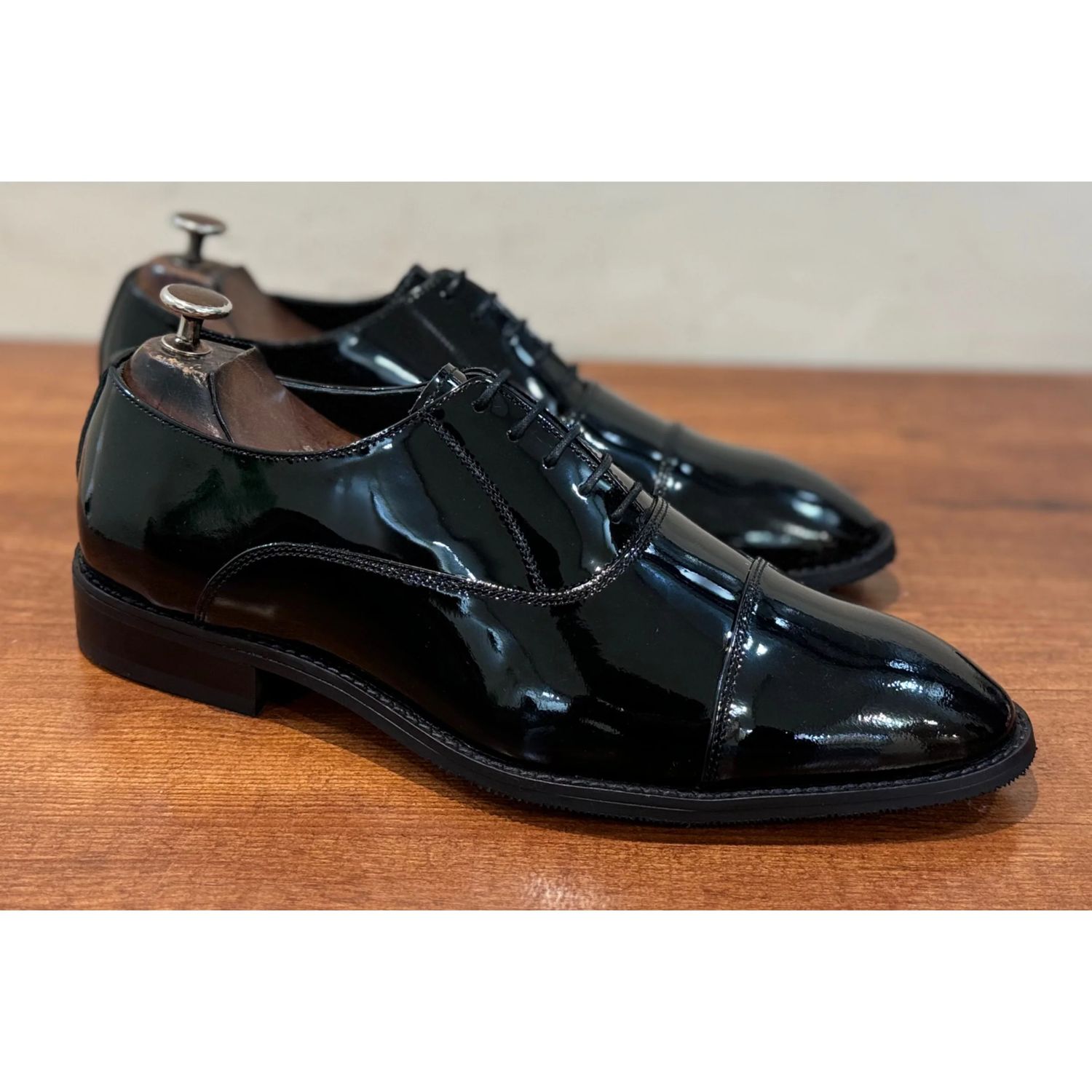 Men’s Oxford Shoes - 48 pair