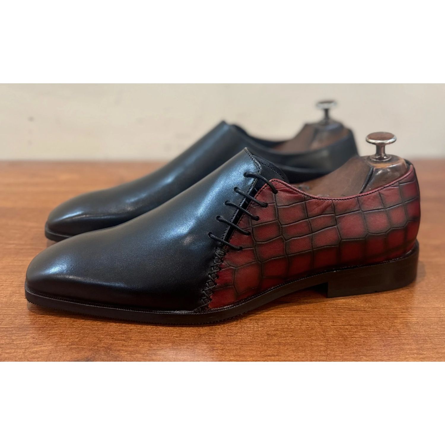 Men’s Oxford Shoes - 24 pair