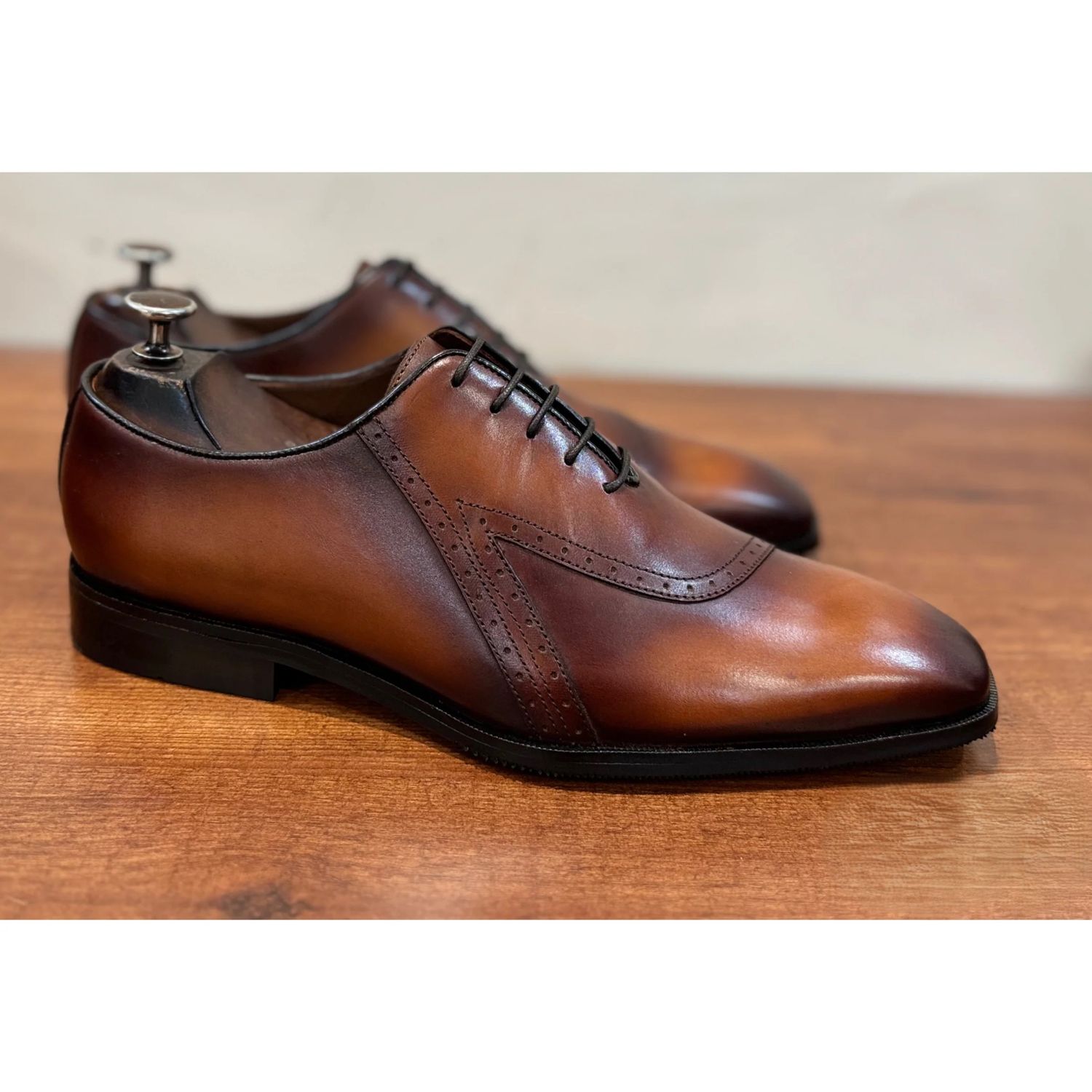 Men’s Oxford Shoes - 24 pair