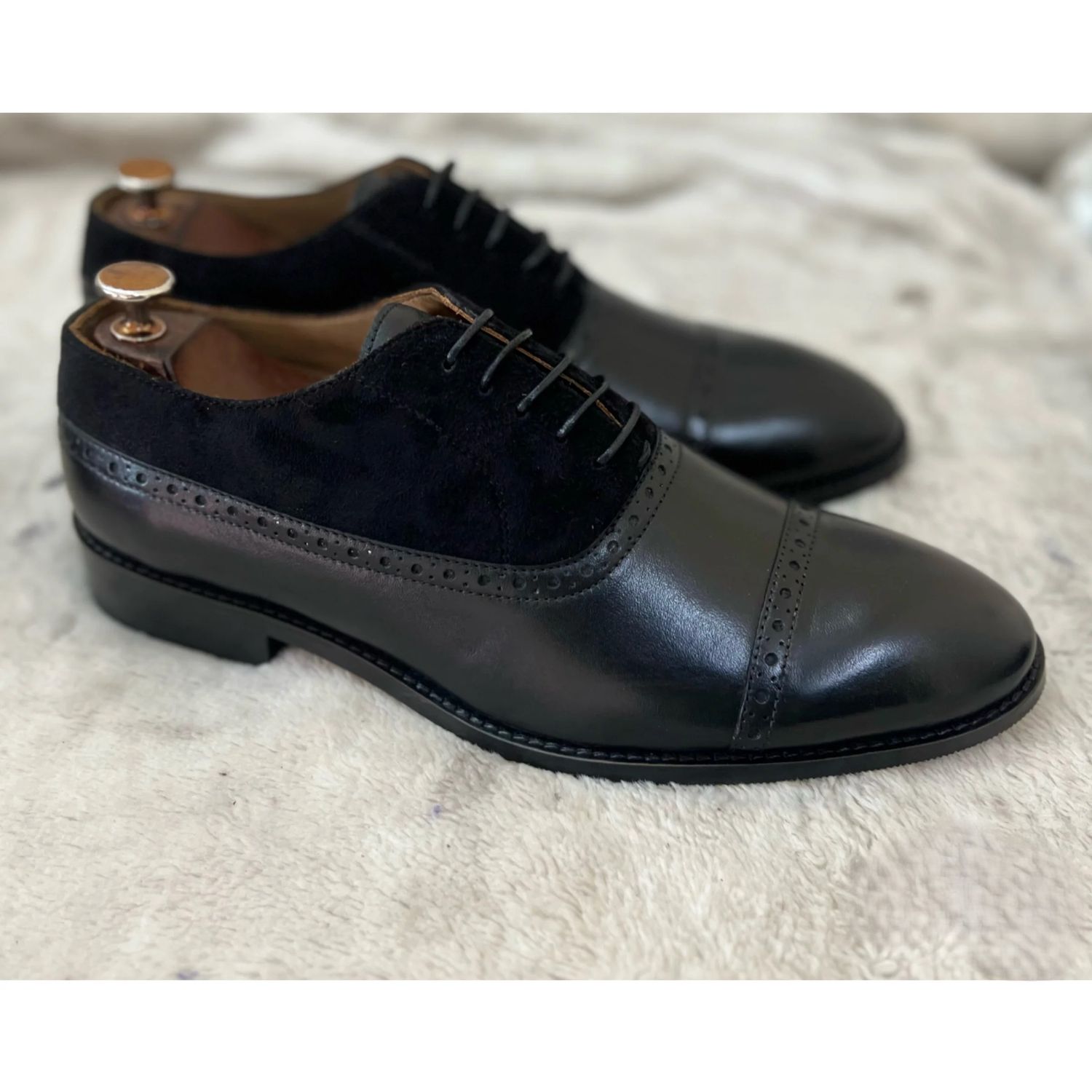 Men’s Oxford Shoes - 24 pair