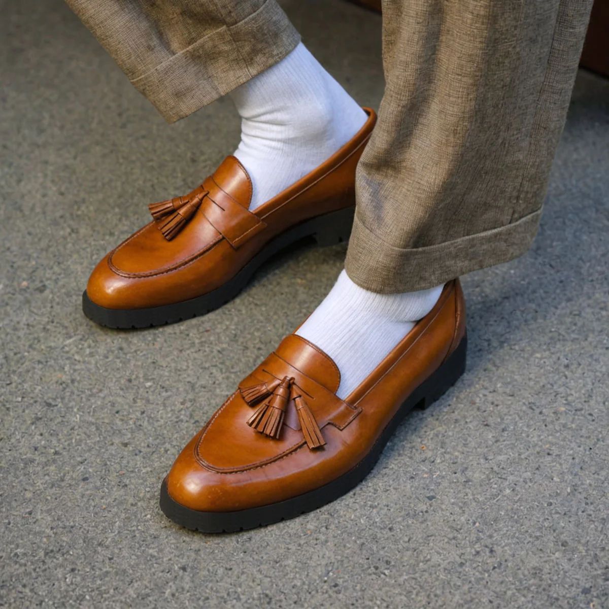 Men’s Loafer Shoes - 48 pair