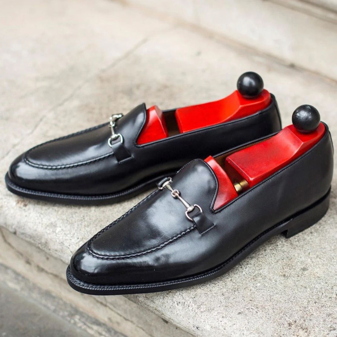Men’s Loafer Shoes - 24 pair