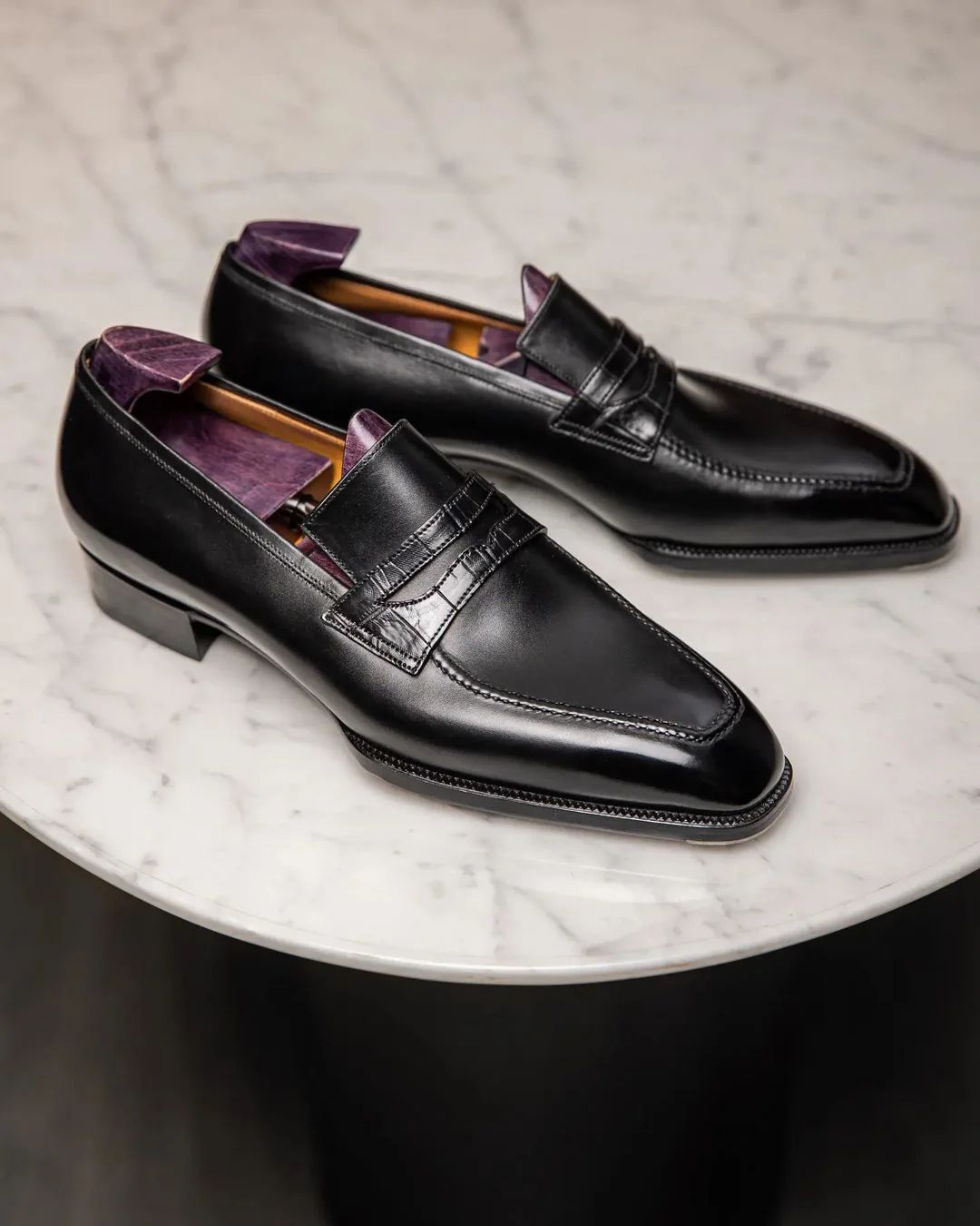 Men’s Loafer Shoes - 48 pair