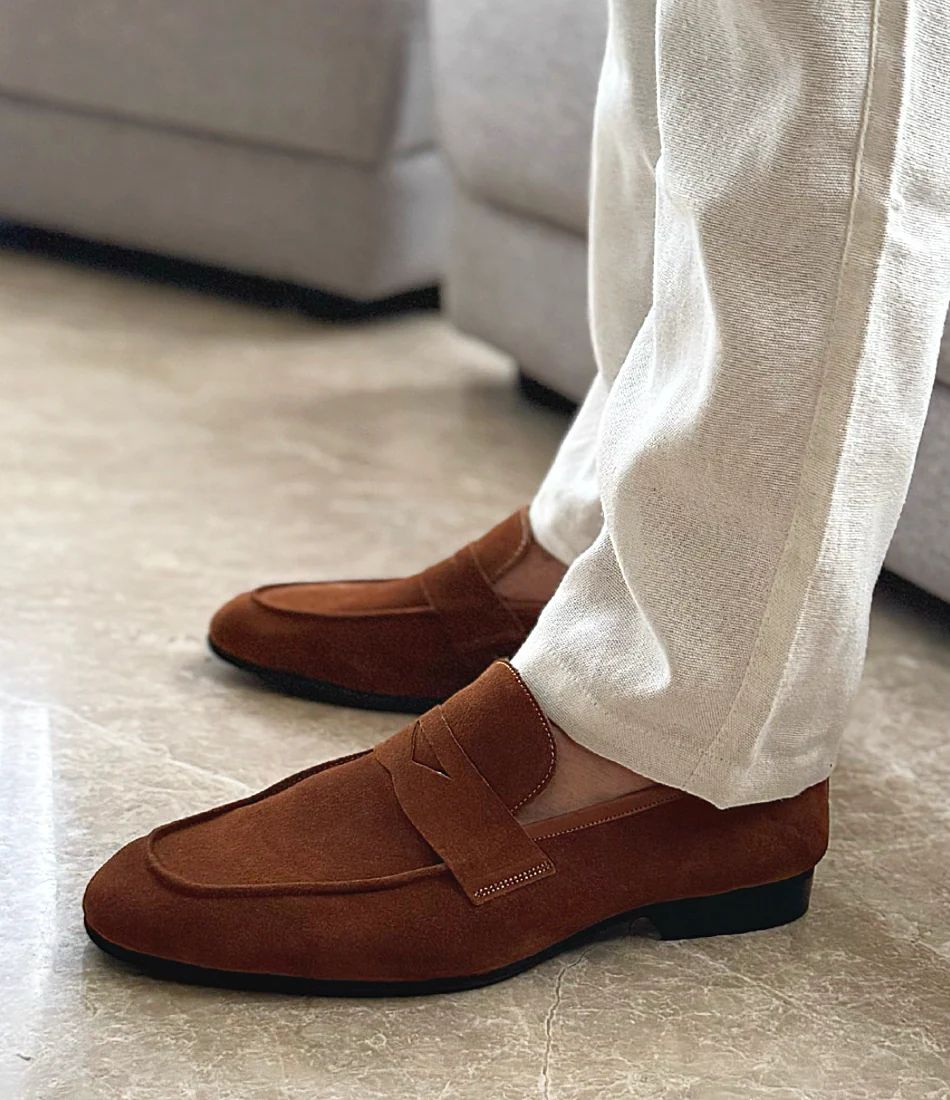 Men’s Loafer Shoes - 48 pair