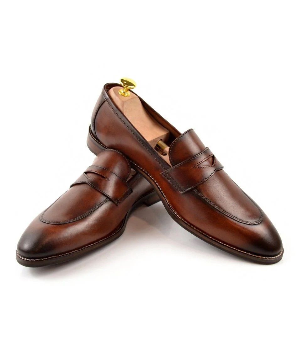 Men’s Loafer Shoes - 24 pair