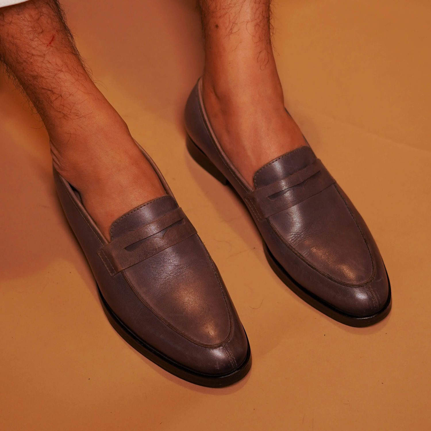Men’s Loafer Shoes - 24 pair