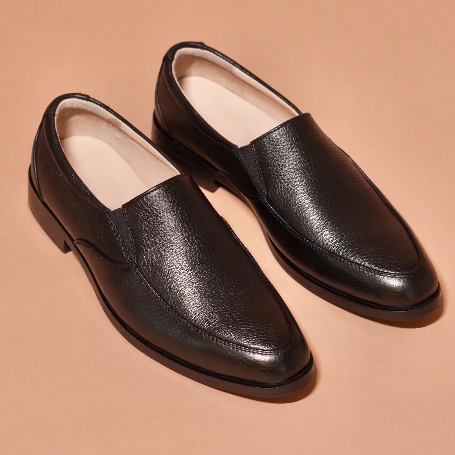 Men’s Loafer Shoes - 48 pair