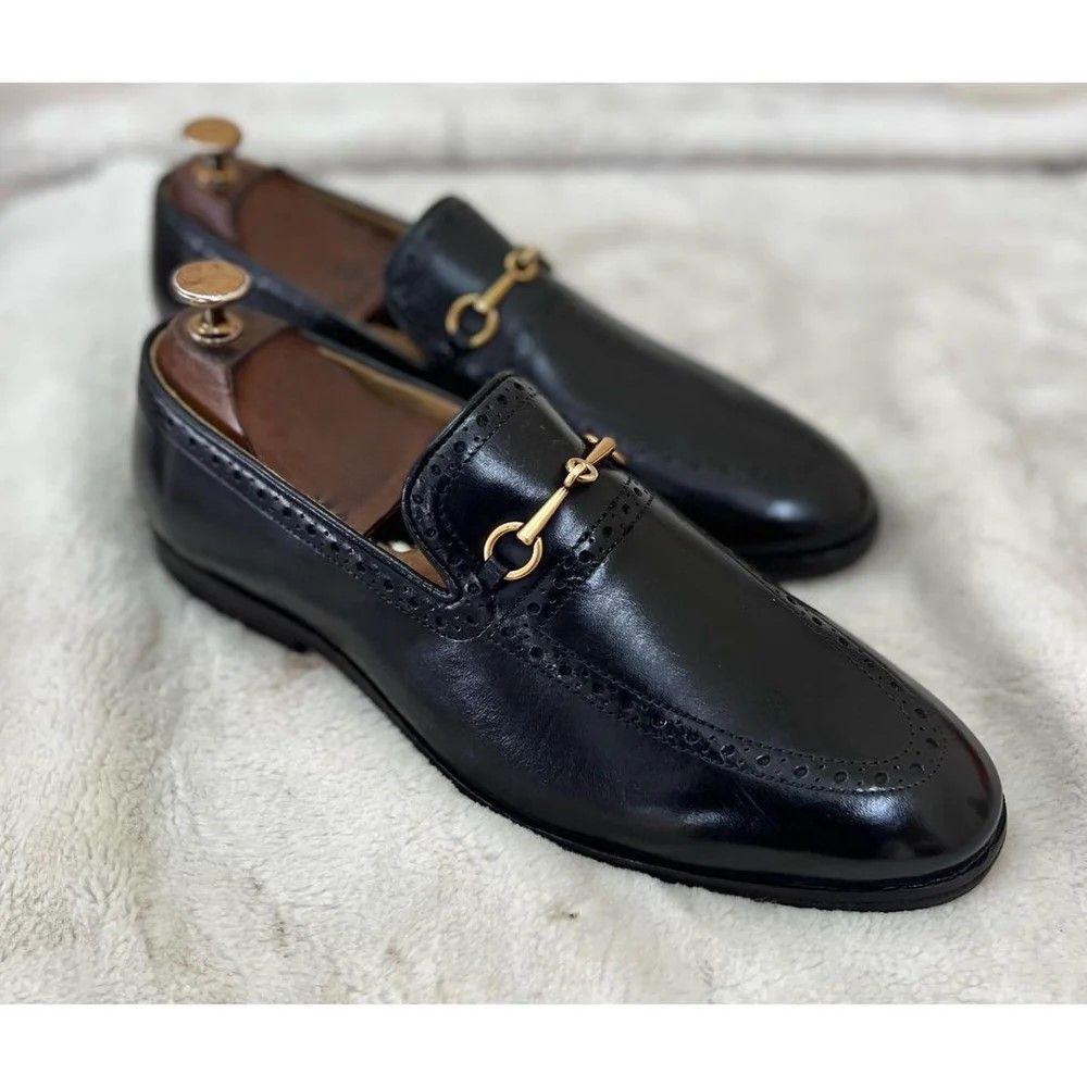 Men’s Loafer Shoes - 24 pair