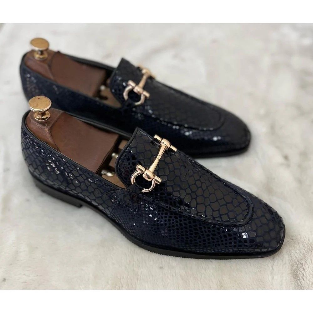 Men’s Loafer Shoes - 24 pair