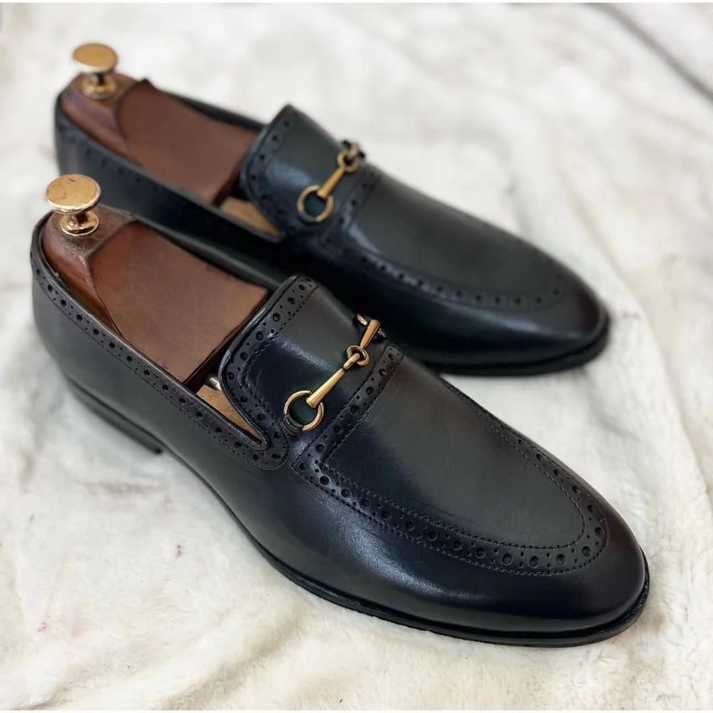 Men’s Loafer Shoes - 24 pair