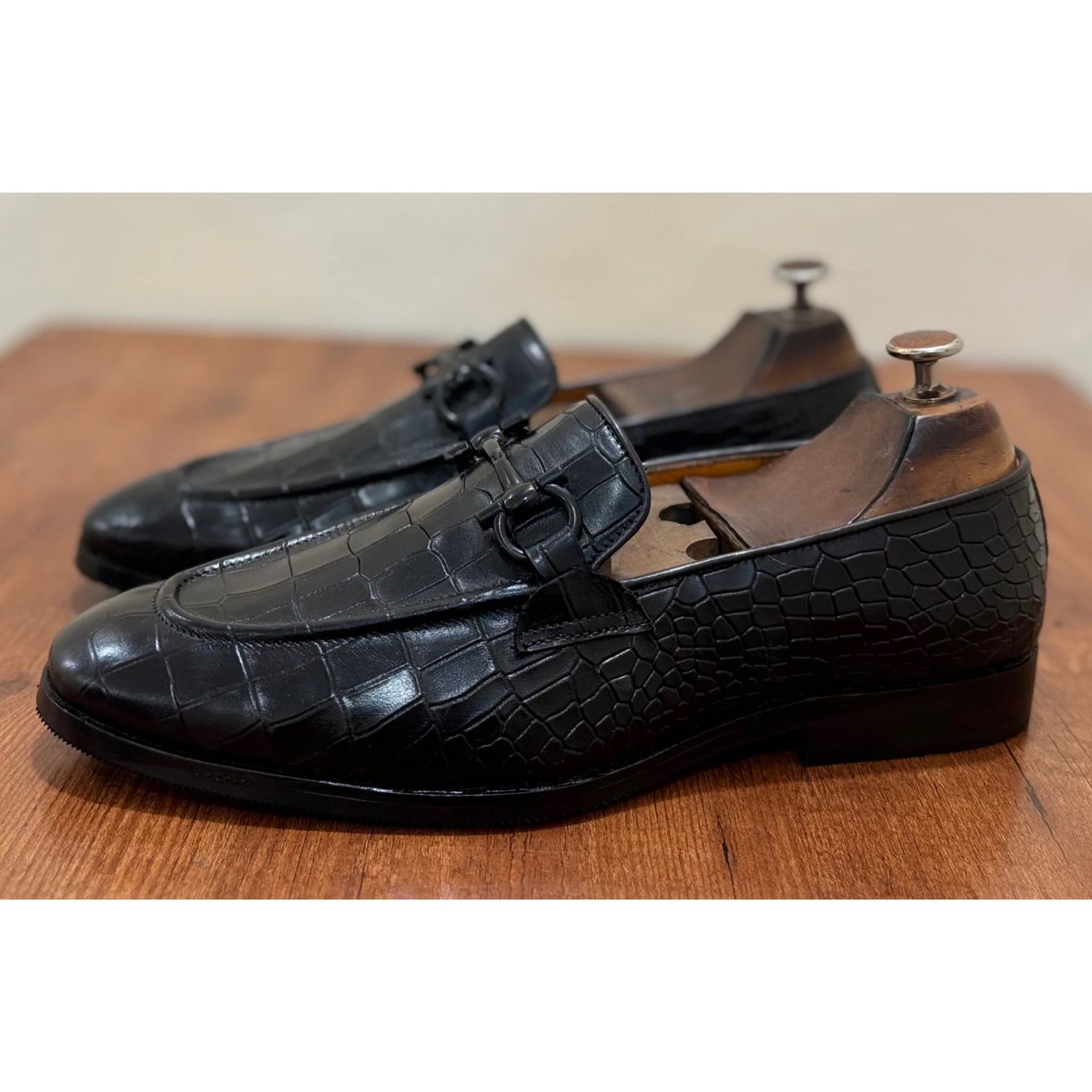 Men’s Loafer Shoes - 48 pair