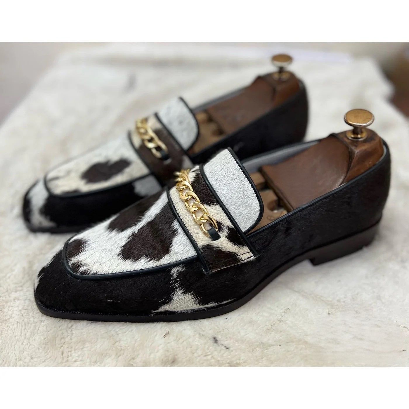 Men’s Loafer Shoes - 24 pair