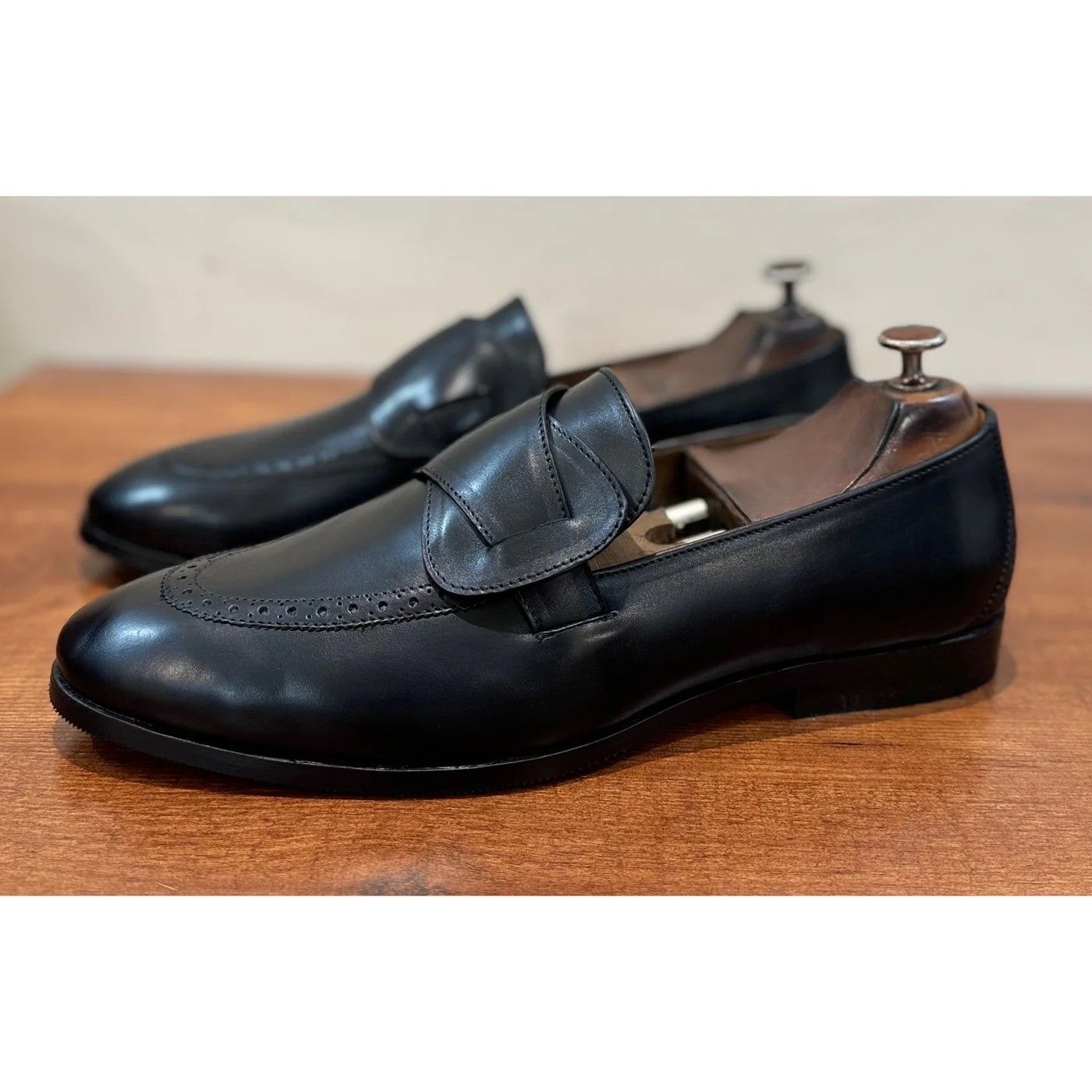 Men’s Loafer Shoes - 48 pair
