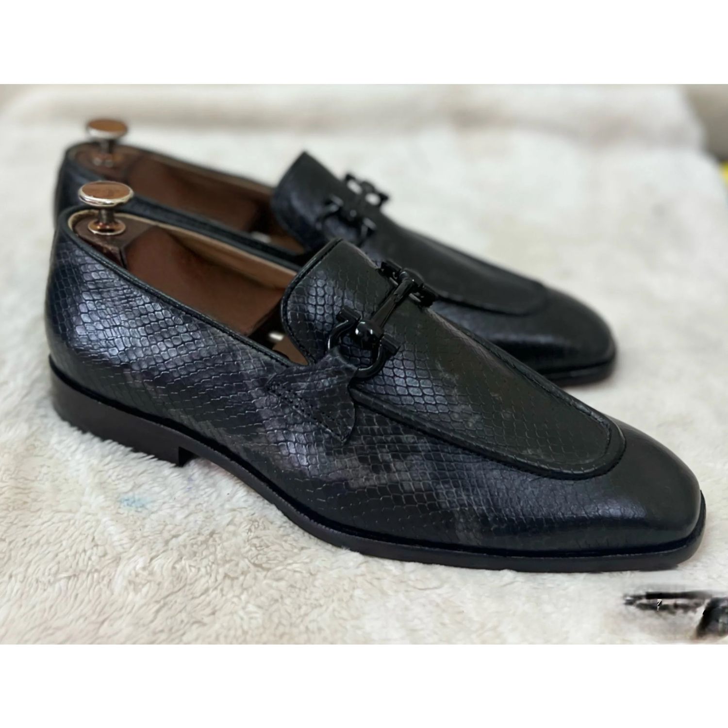 Men’s Loafer Shoes - 48 pair