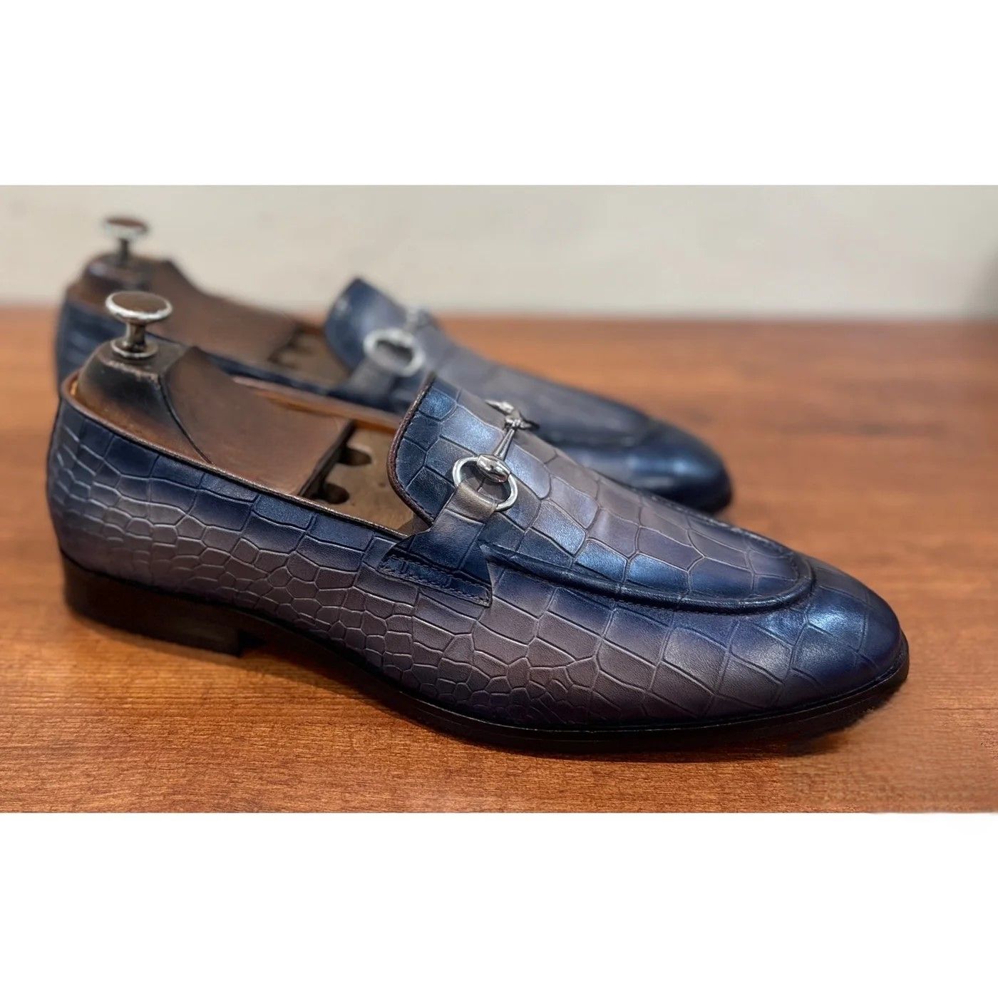 Men’s Loafer Shoes - 24 pair