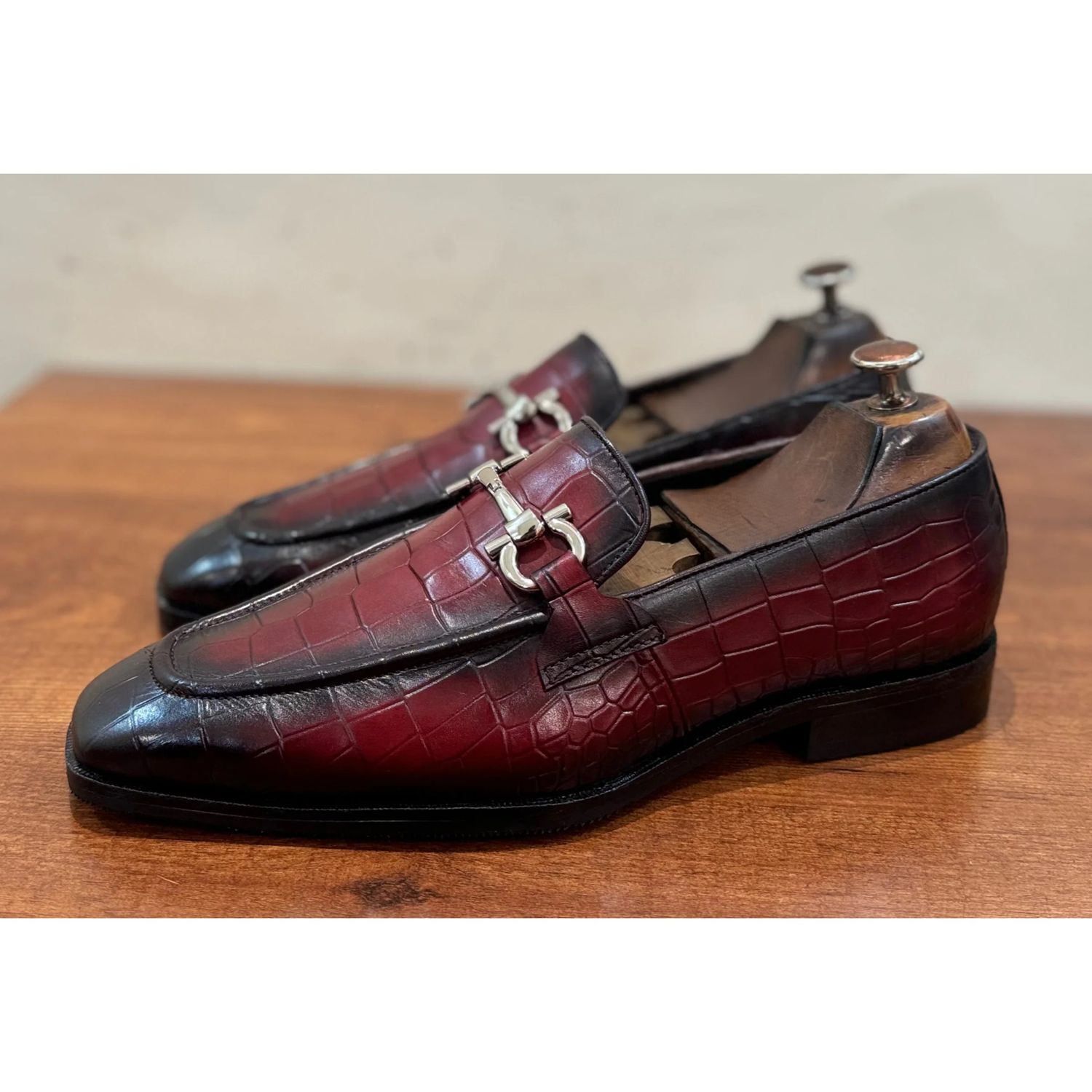 Men’s Loafer Shoes - 24 pair