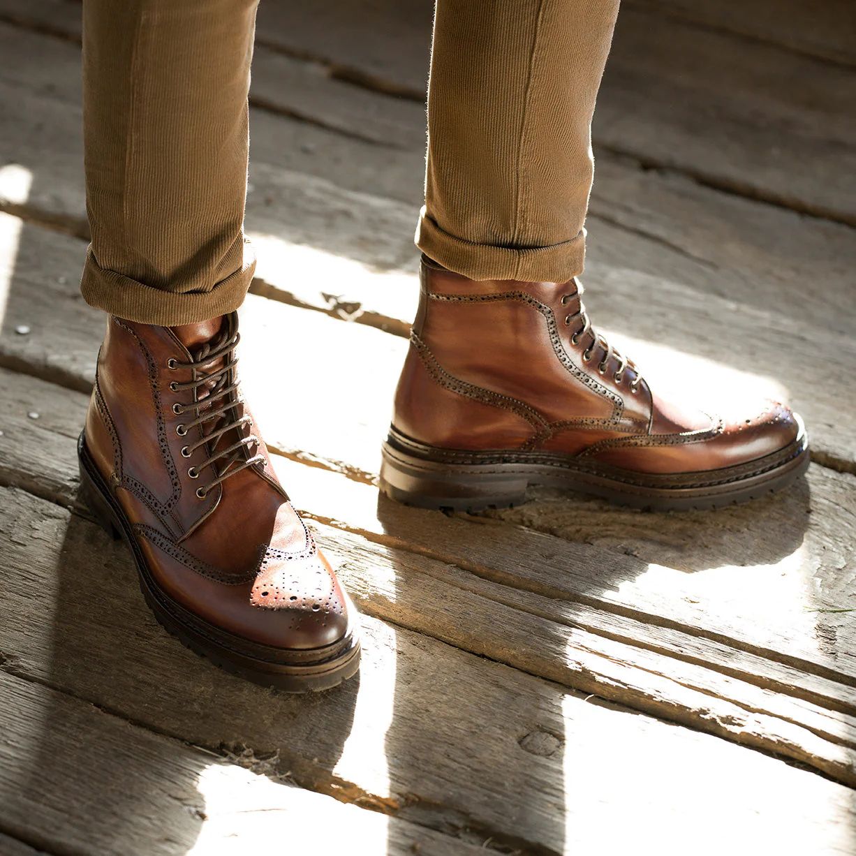 Men’s Derby Shoes - 48 pair