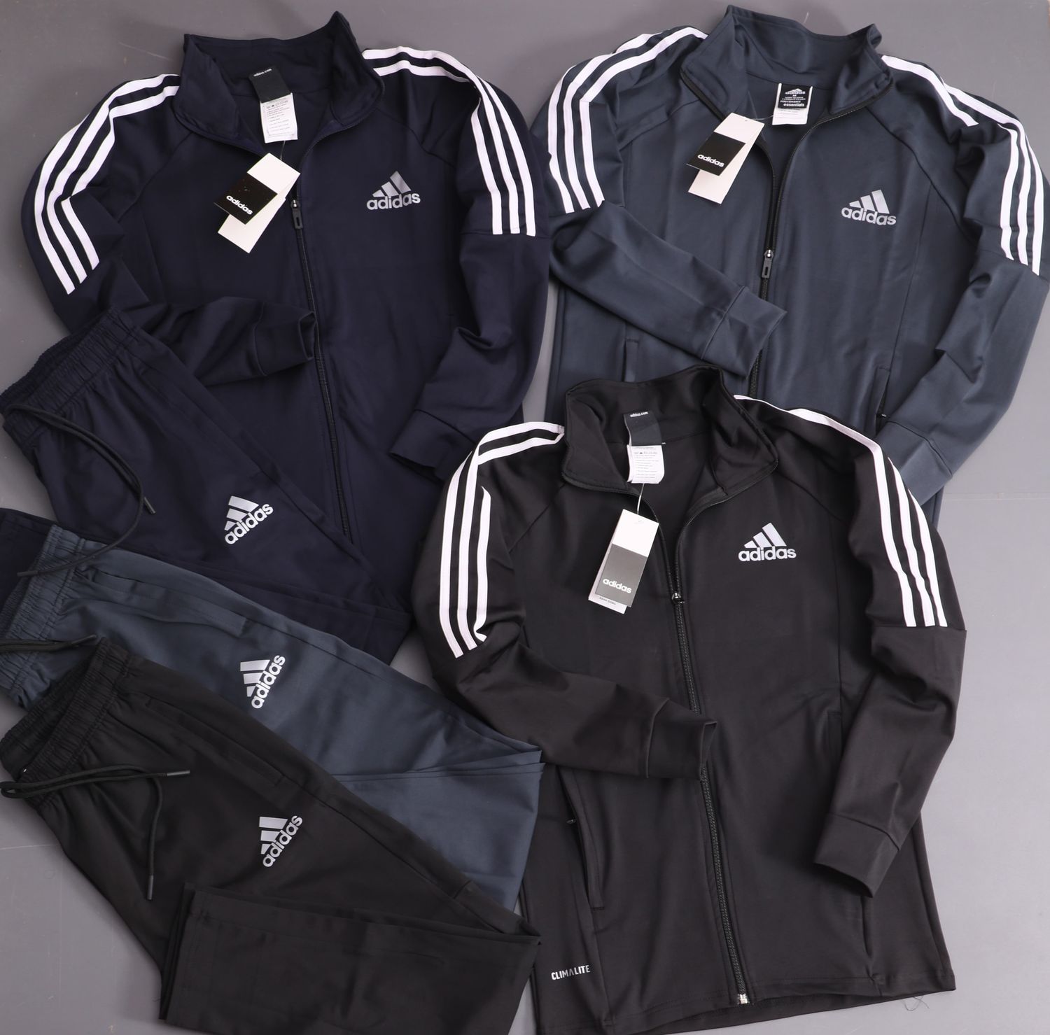 ​ADIDAS Premium Quality Men&#39;s Trackuit - 25  Set
