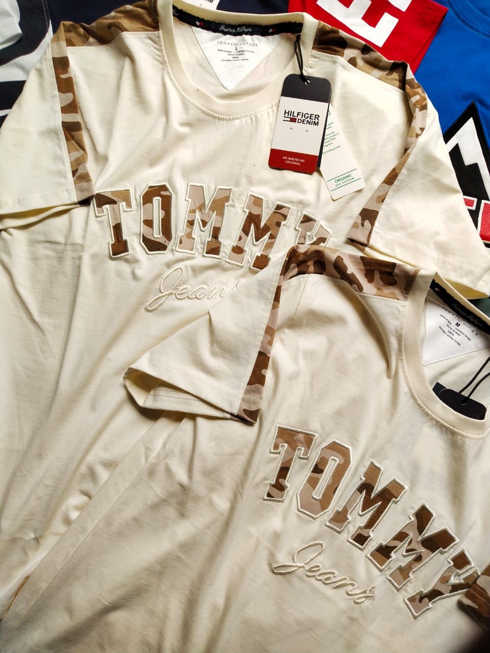 ​TOMMY HILFIGER Premium Quality Crew Neck Half Sleeve Men&#39;s T-shirt - 54 Pc