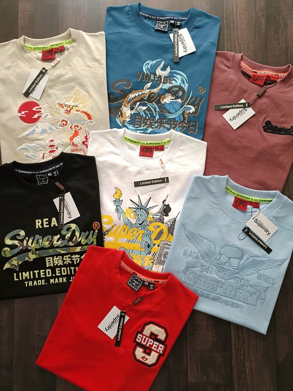 Superdry Premium Quality Round Neck Half Sleeve Men&#39;s T-shirt - 61 Pc