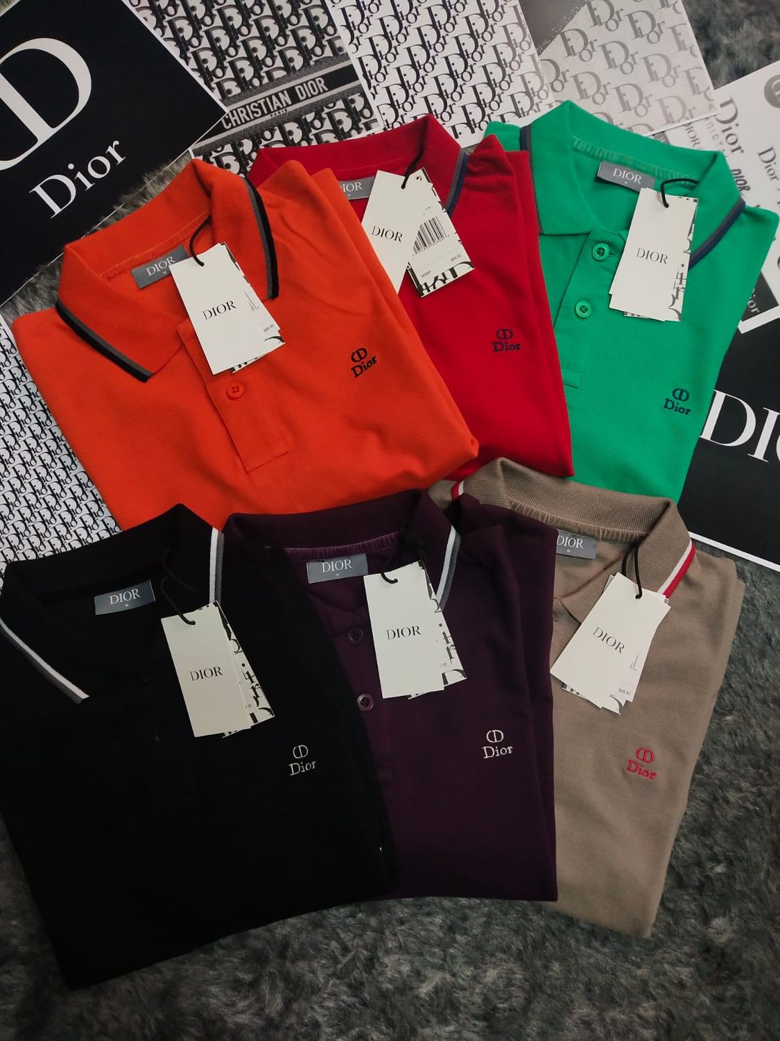 DIOR Premium Quality Cotton Collar Neck Half Sleeve Men&#39;s T-shirt - 54 Pc