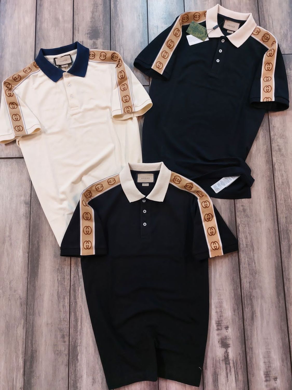 Gucci Premium Quality Collar Neck Half Sleeve Men&#39;s T-shirt - 46 Pc