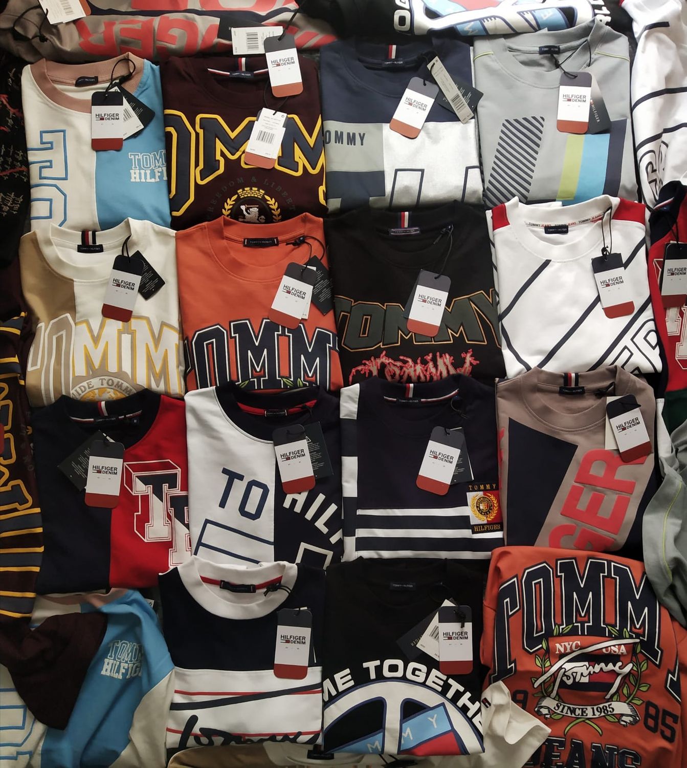 ​TOMMY HILFIGER Premium Quality Cotton Oversized Dropshoulder Crew Neck Half Sleeve Men&#39;s t-shirt - 60 Pc