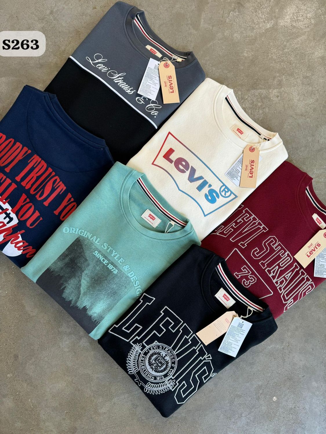 Levi&#39;s Premium Quality Cotton Round Neck Full Sleeve Men&#39;s Sweatshirt - 56 Pc