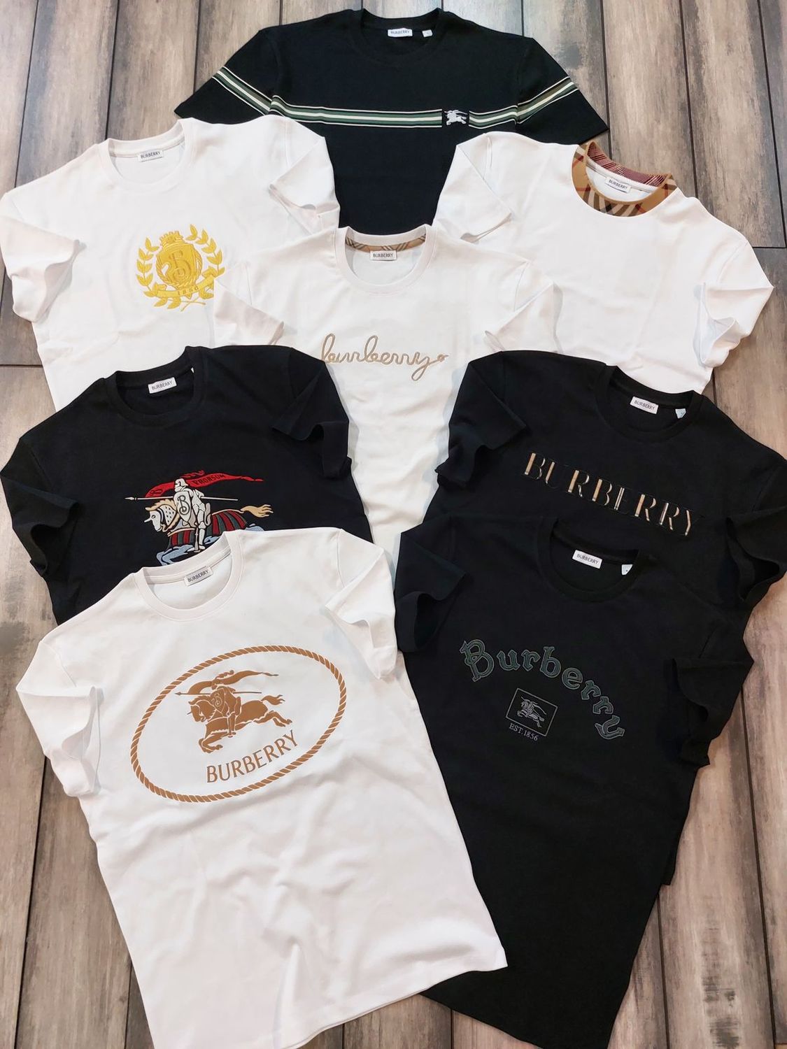 Burberry Premium Quality Round Neck Half Sleeve Men&#39;s T-Shirts - 68 Pc