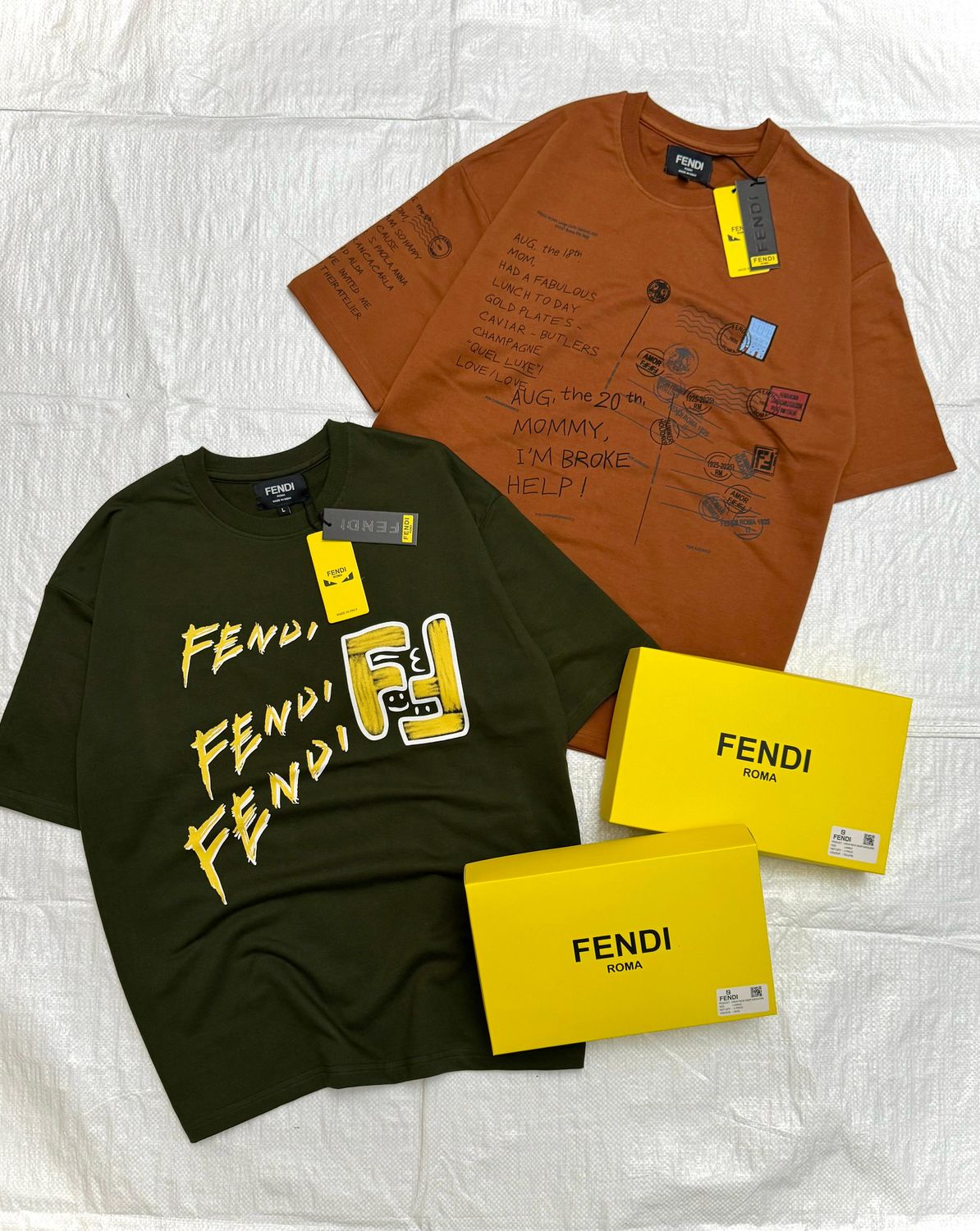​FENDI Premium Quality Cotton Drop Shoulder Crew Neck Half Sleeve Men&#39;s T-shirt - 42 Pc