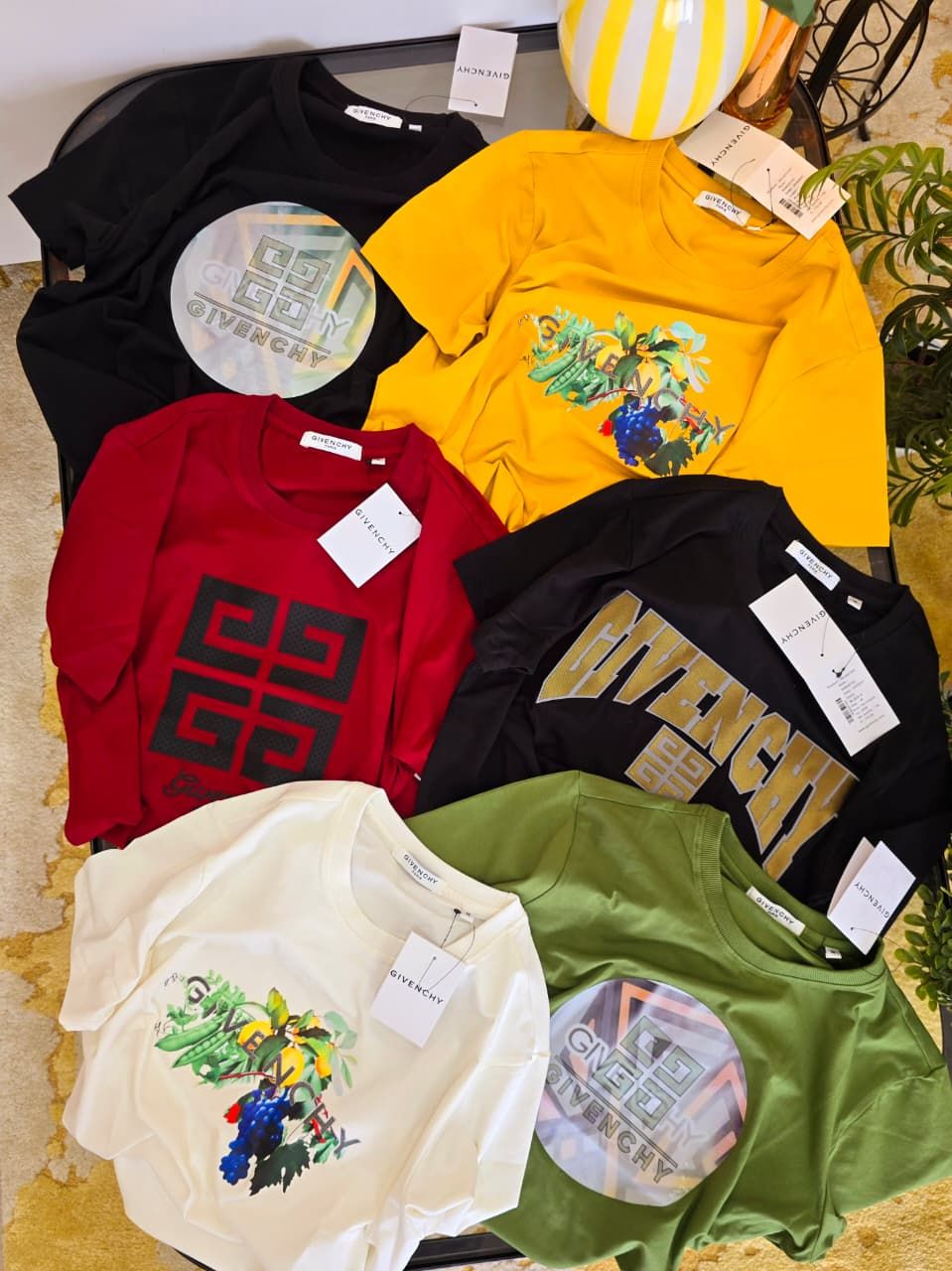 ​Givenchy Ultra premium Quality Cotton crew Neck Half Sleeve Men&#39;s T-shirt - 45 Pc