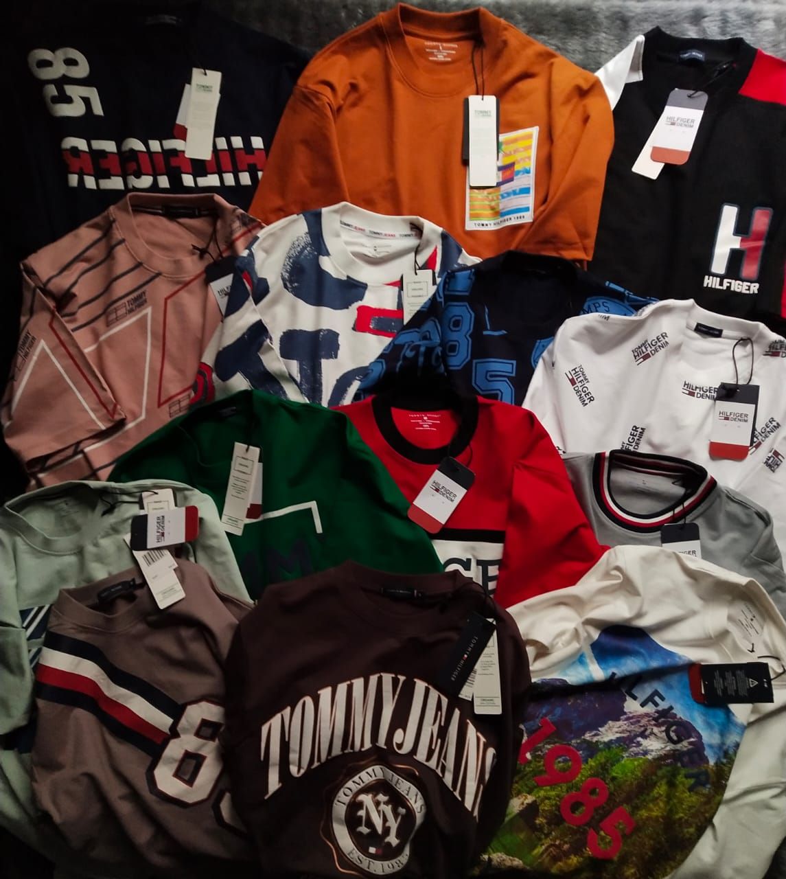 Tommy Hilfiger Premium Quality Dropshoulder Oversized Pure Cotton Round Neck Half Sleeve Men&#39;s T-shirt - 60 Pc