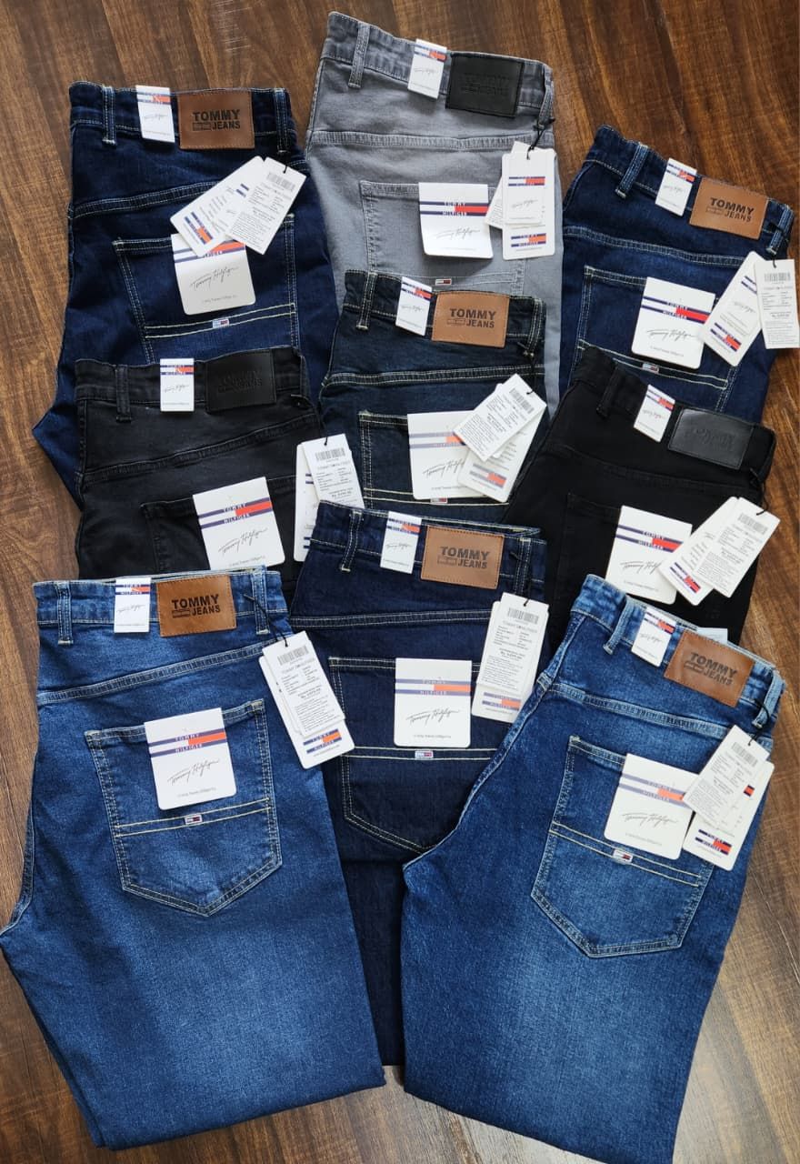 Tommy Hilfiger Premium Quality Straight Fit Men's Denim Jeans - 50 Pc