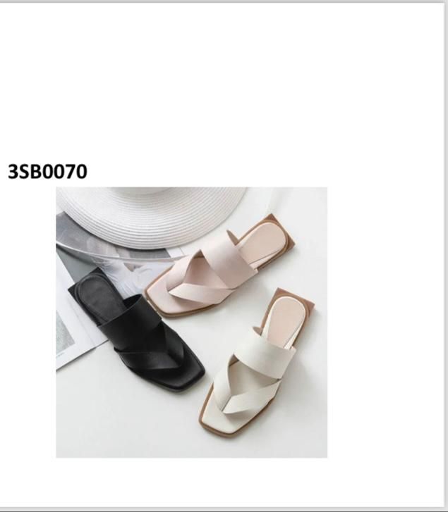 Ladies Flat Thongs - 90 pairs