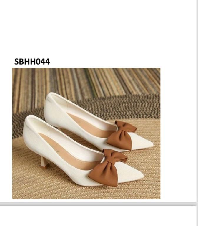 LADIES PUMPS (WHITE) - 90 pairs