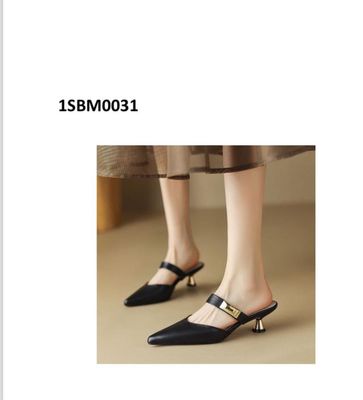 Ladies Black Mule Heel - 90 pairs