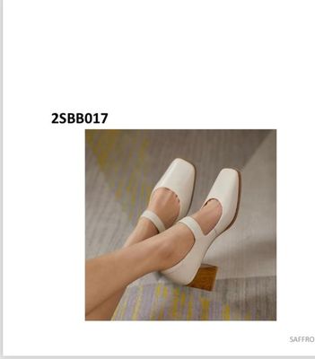 Ladies white Mary janes - 90 pairs