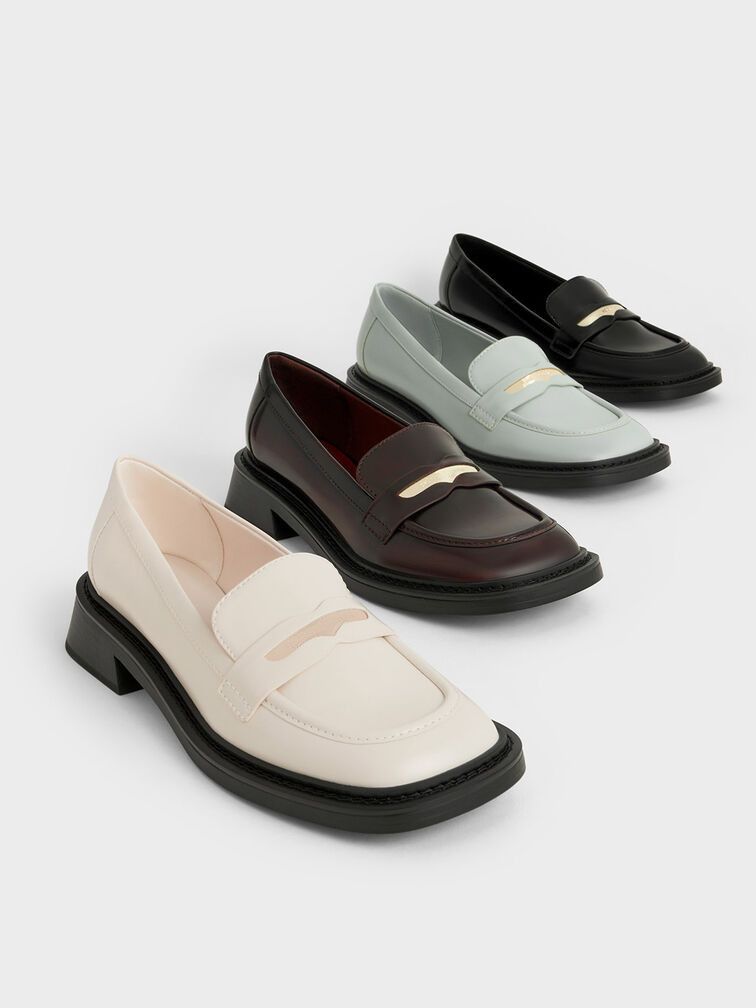 Women's Casual Flat Loafer - 90 PAIR