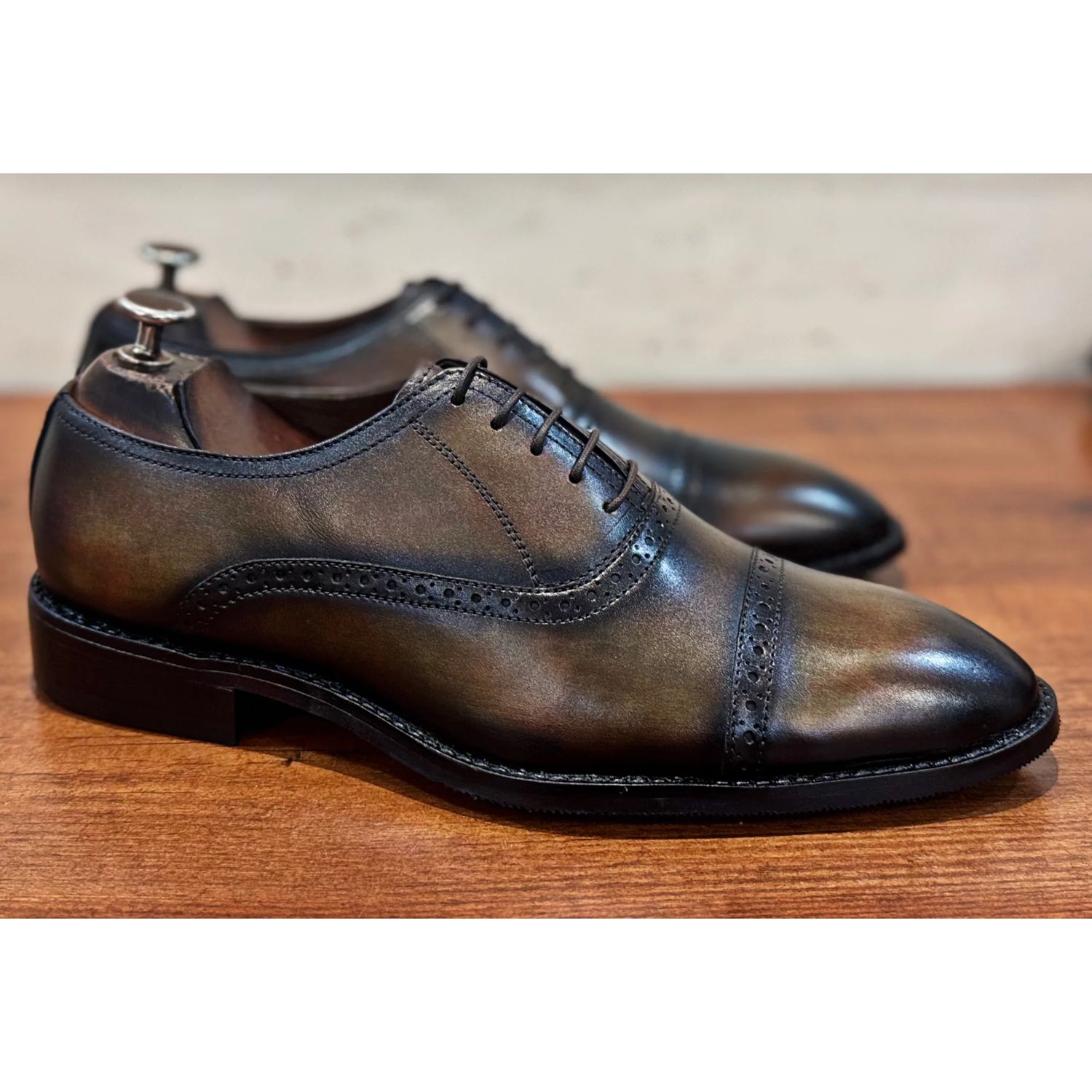 Men’s Oxford Shoes - 90 pair