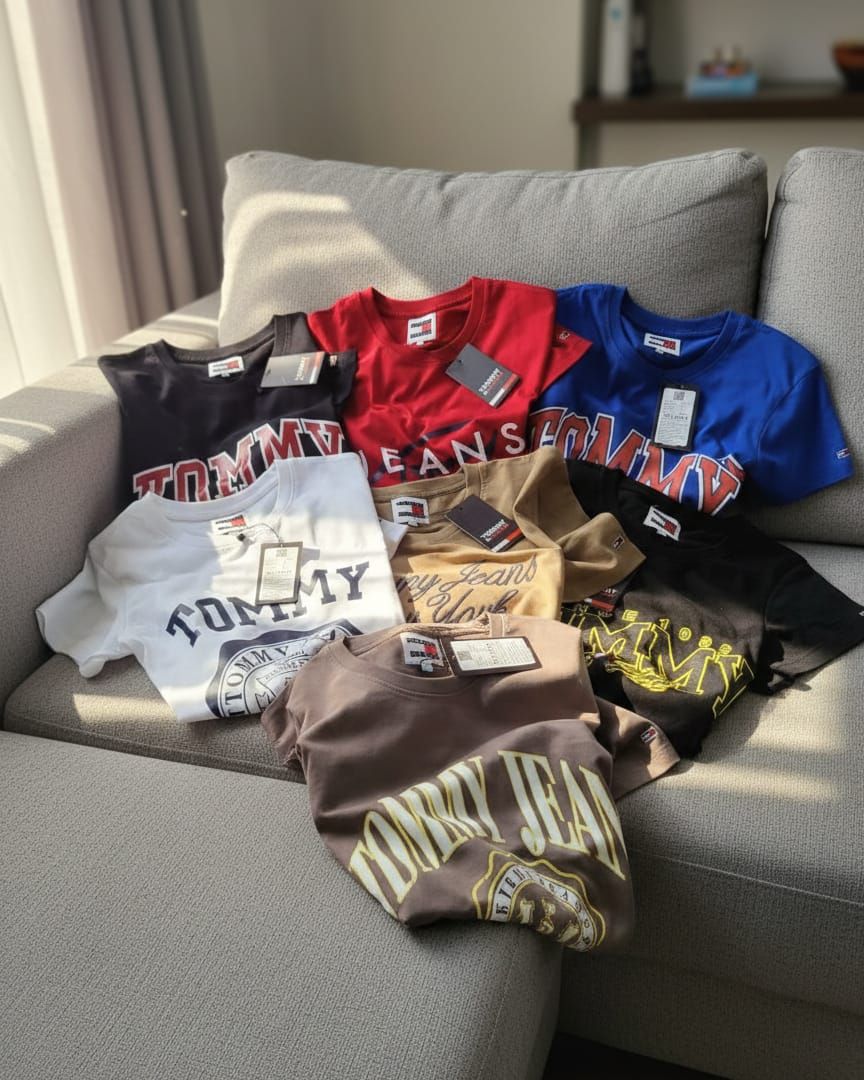 Tommy Jeans Premium Quality Crew Neck Half Sleeve Men's T-shirt - 46 Pc