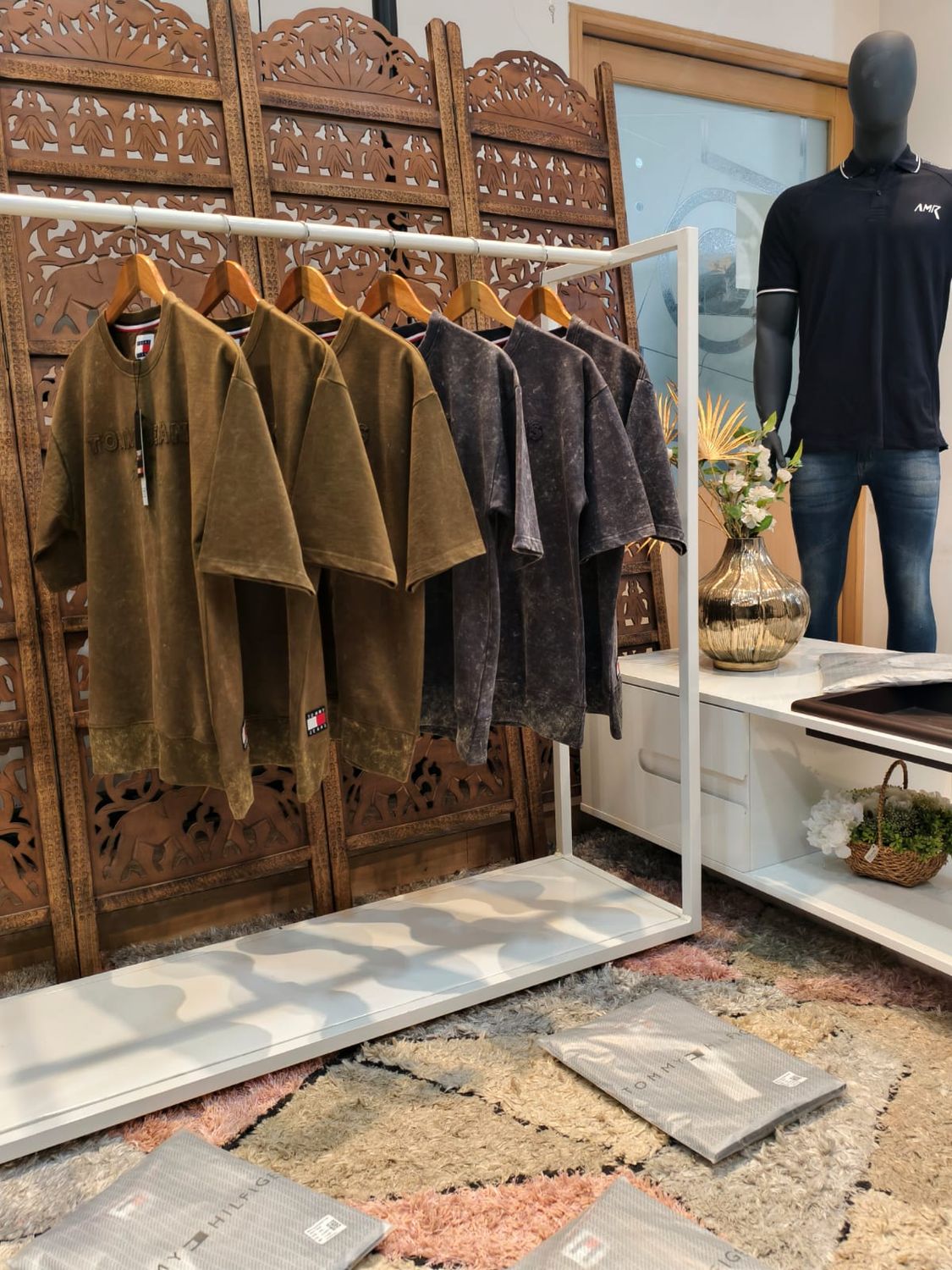 Tommy Hilfiger Premium Quality Oversized Drop-Shoulder Cotton Round Neck Half Sleeve Men's T-Shirt - 40 Pc